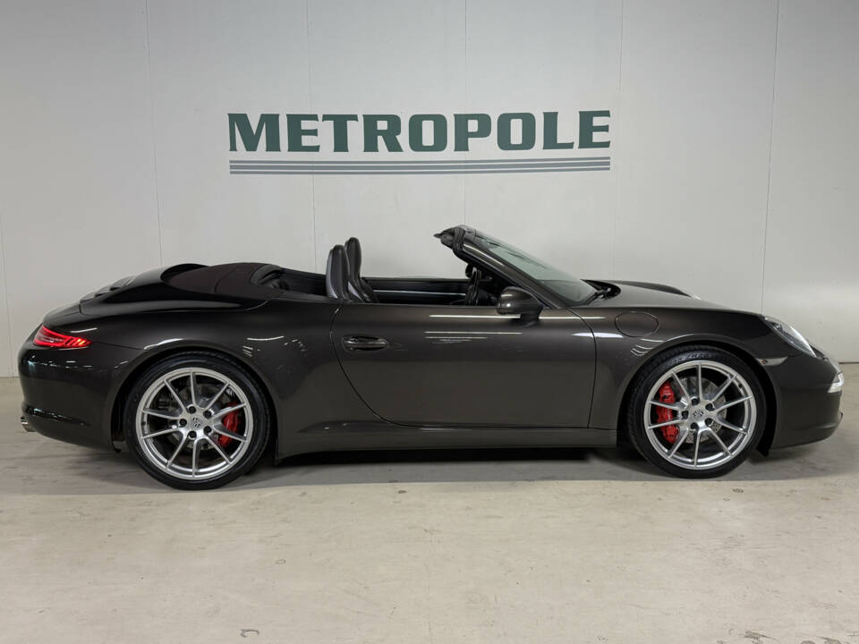 Image 8/50 de Porsche 911 Carrera S (2013)