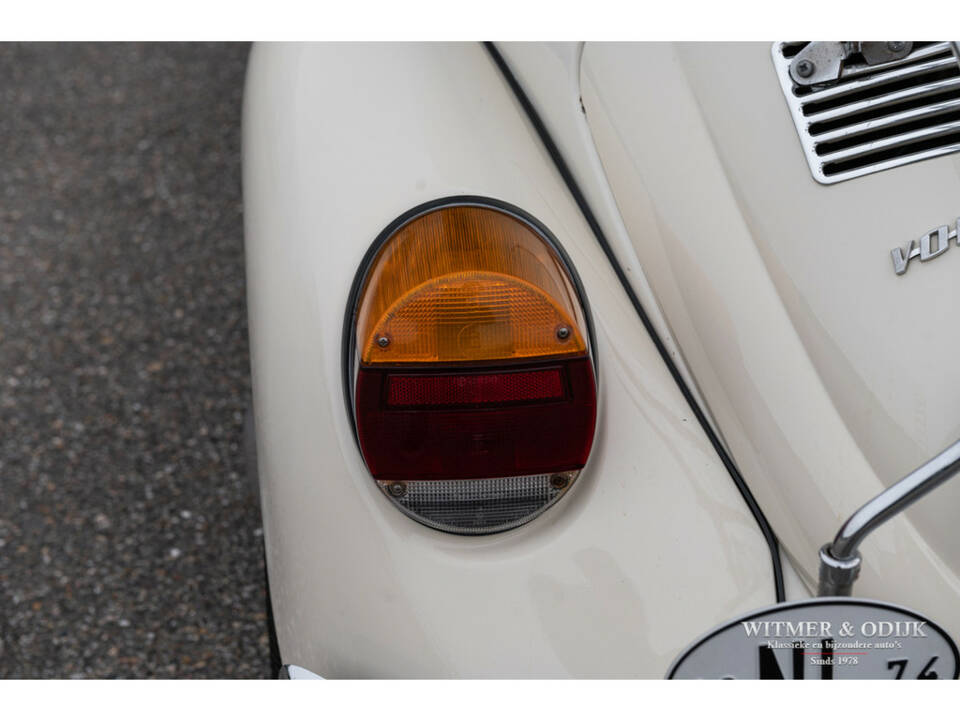 Bild 24/27 von Volkswagen Käfer 1303 LS (1974)