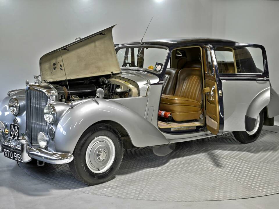 Bild 18/50 von Bentley R-Type Park Ward (1953)