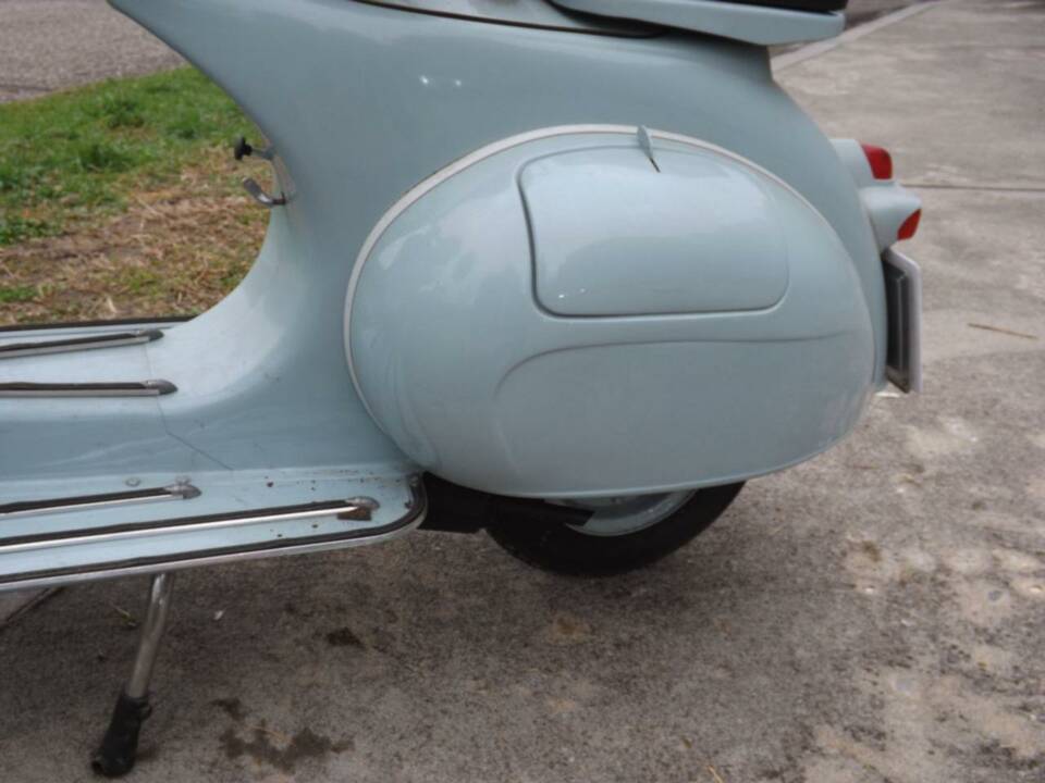 Image 48/50 de Piaggio Vespa 125 (1961)
