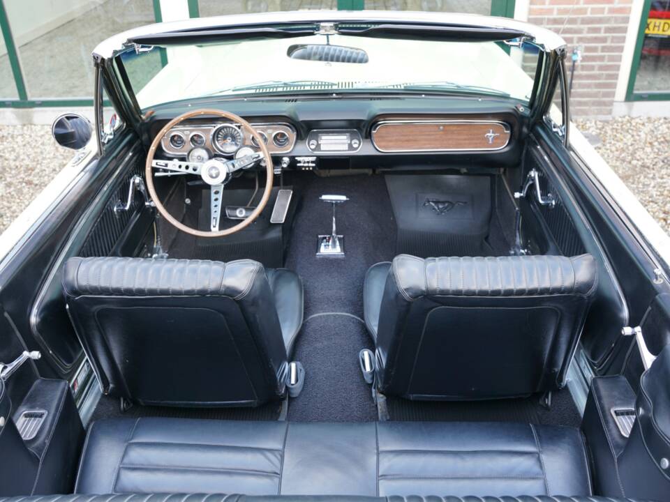 Immagine 37/50 di Ford Mustang 289 (1966)