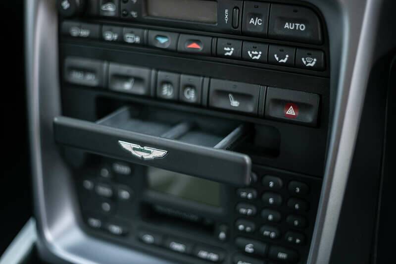 Bild 22/50 von Aston Martin V12 Vanquish (2002)