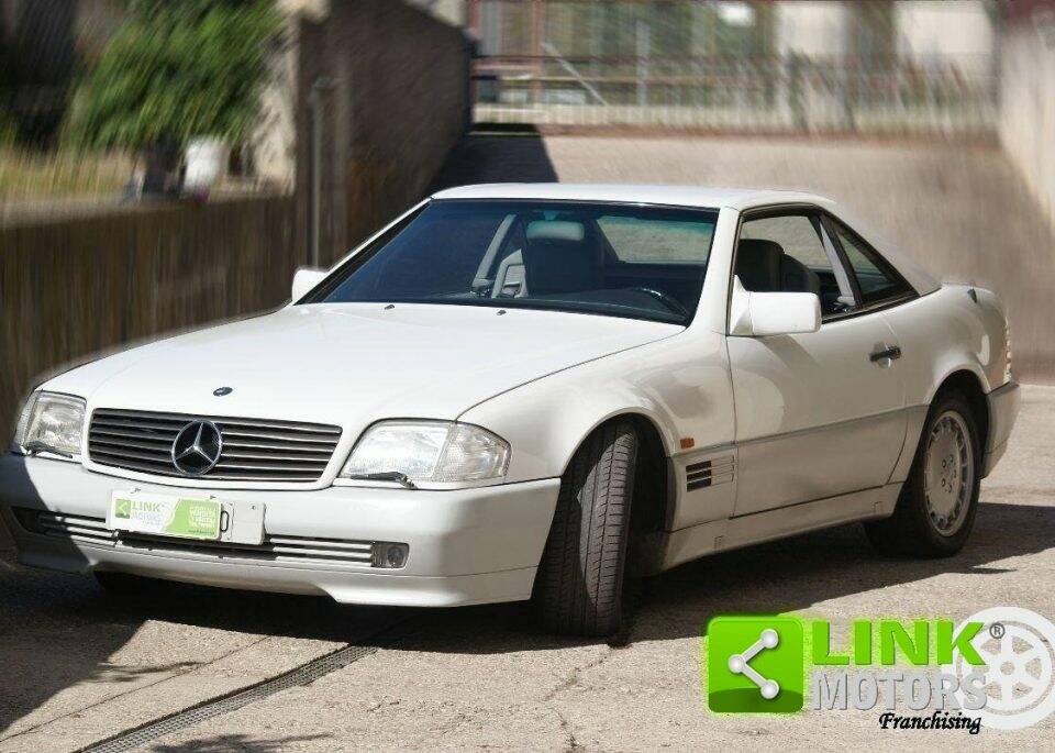 Image 4/10 of Mercedes-Benz 300 SL-24 (1989)
