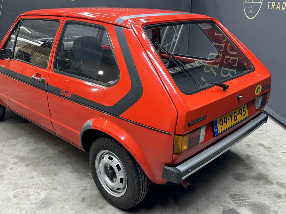 Immagine 10/40 di Volkswagen Golf Mk I 1.1 (1977)