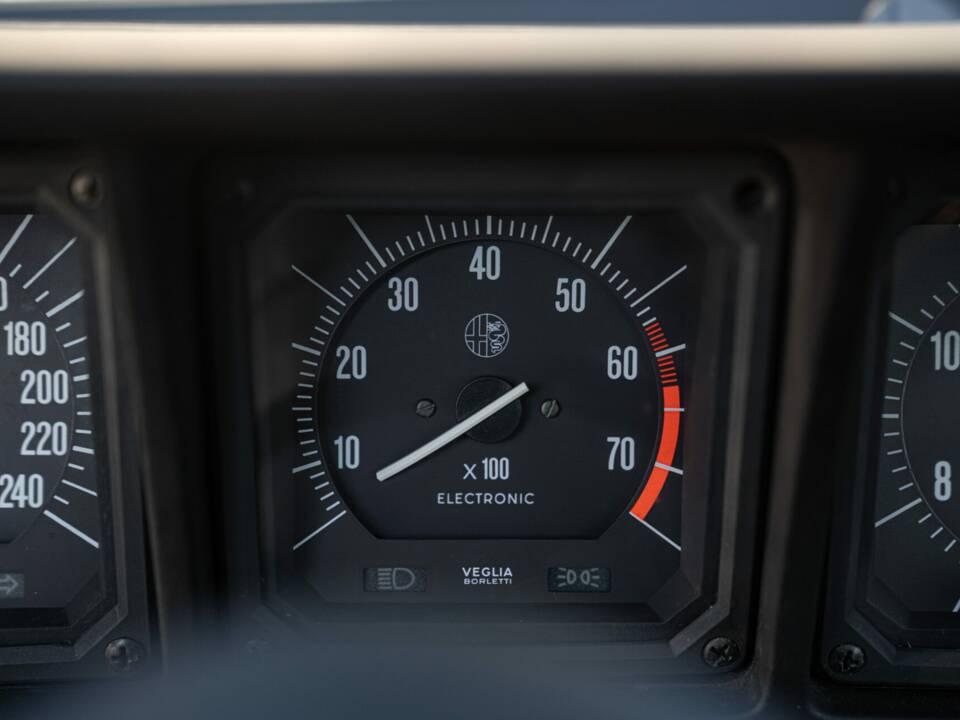 Bild 44/50 von Alfa Romeo GTV 6 2.5 (1981)