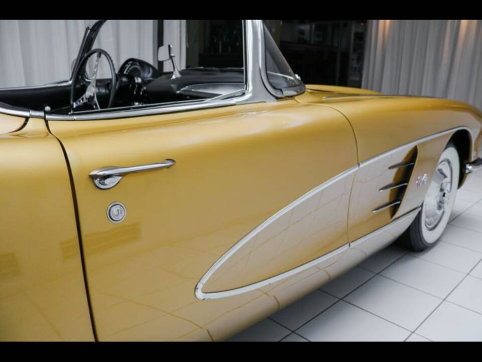 Image 37/100 of Chevrolet Corvette (1958)