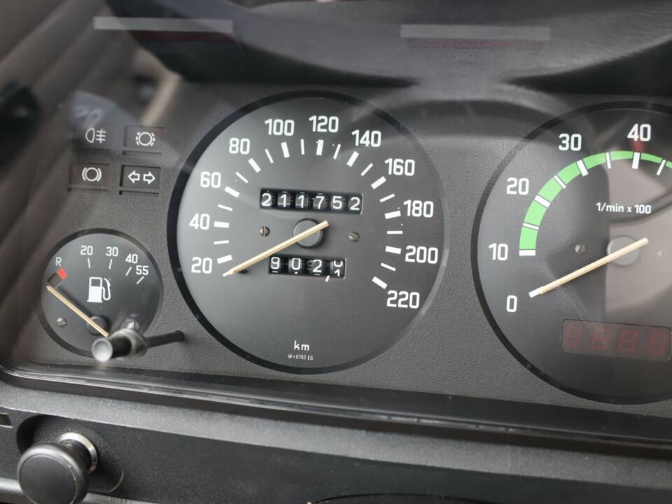 Image 43/50 of BMW 323i (1980)