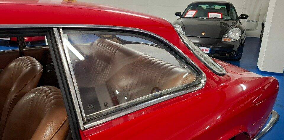 Bild 21/32 von Alfa Romeo Giulia GT 1300 Junior (1974)