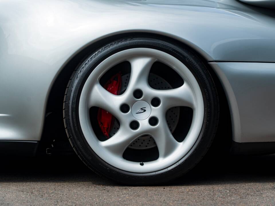 Bild 5/58 von Porsche 911 Carrera 4S (1996)