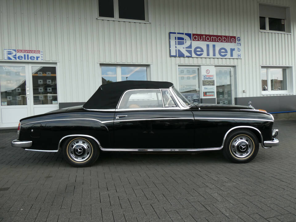 Imagen 7/24 de Mercedes-Benz 220 SE Cabriolet (1959)