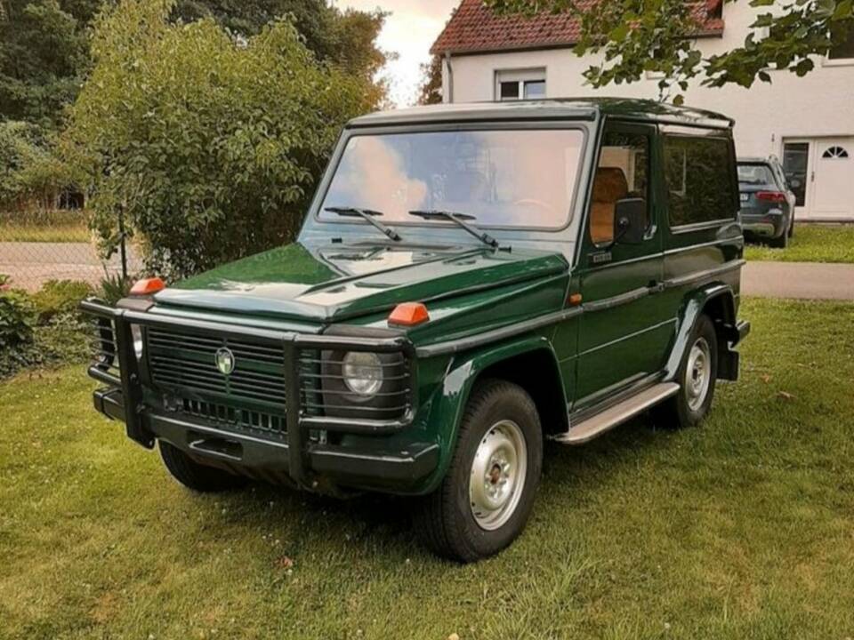 Immagine 3/8 di Mercedes-Benz 300 GD (SWB) (1982)