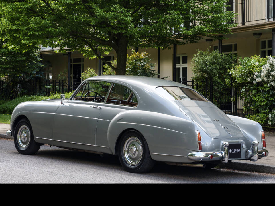 Image 4/27 of Bentley S 1 (1956)