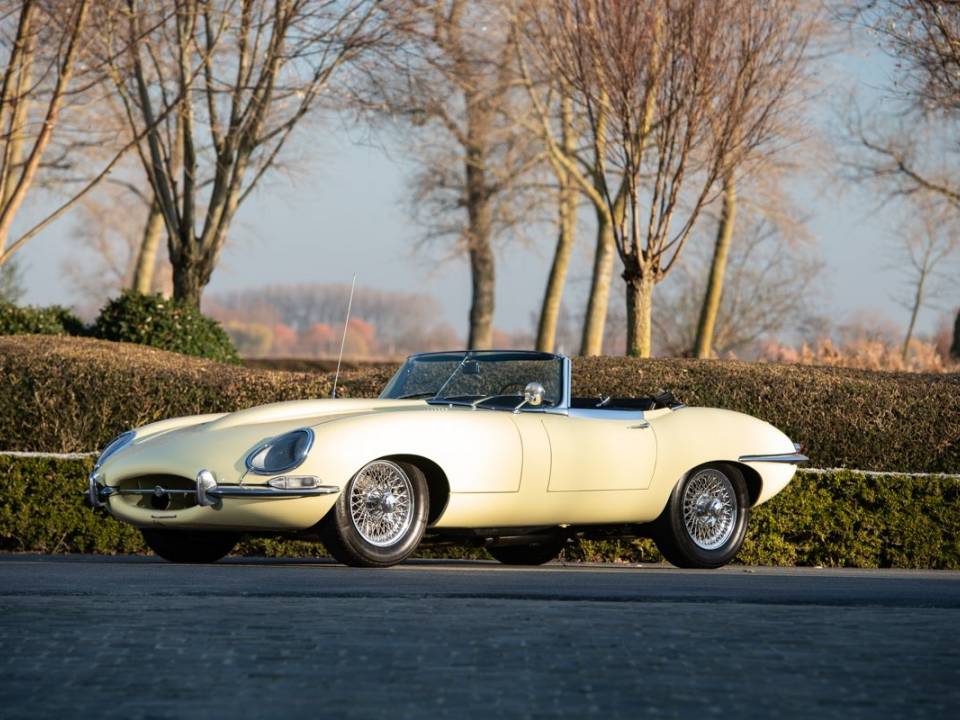 Bild 11/60 von Jaguar Type E 4.2 (1967)