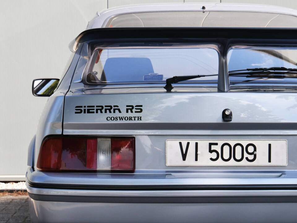 Immagine 33/47 di Ford Sierra RS Cosworth (1987)