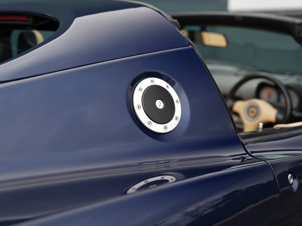 Image 45/50 of Lotus Elise 111S (2004)