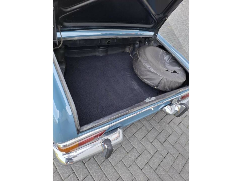 Image 35/50 de Mercedes-Benz 280 SL (1970)