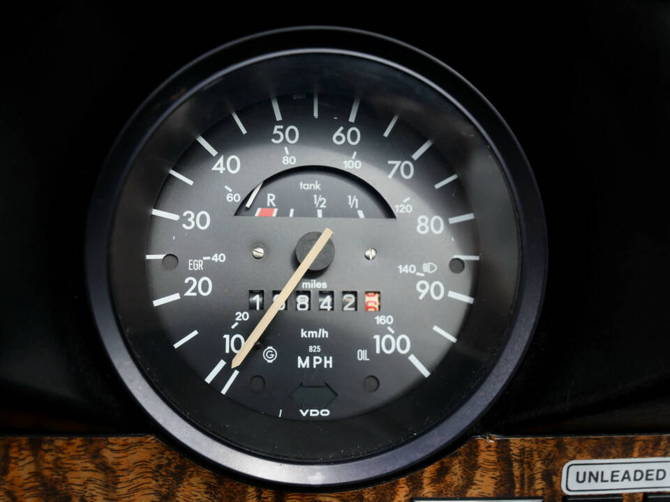 Image 8/50 of Volkswagen Käfer 1303 &quot;Champagne Edition&quot; (1977)