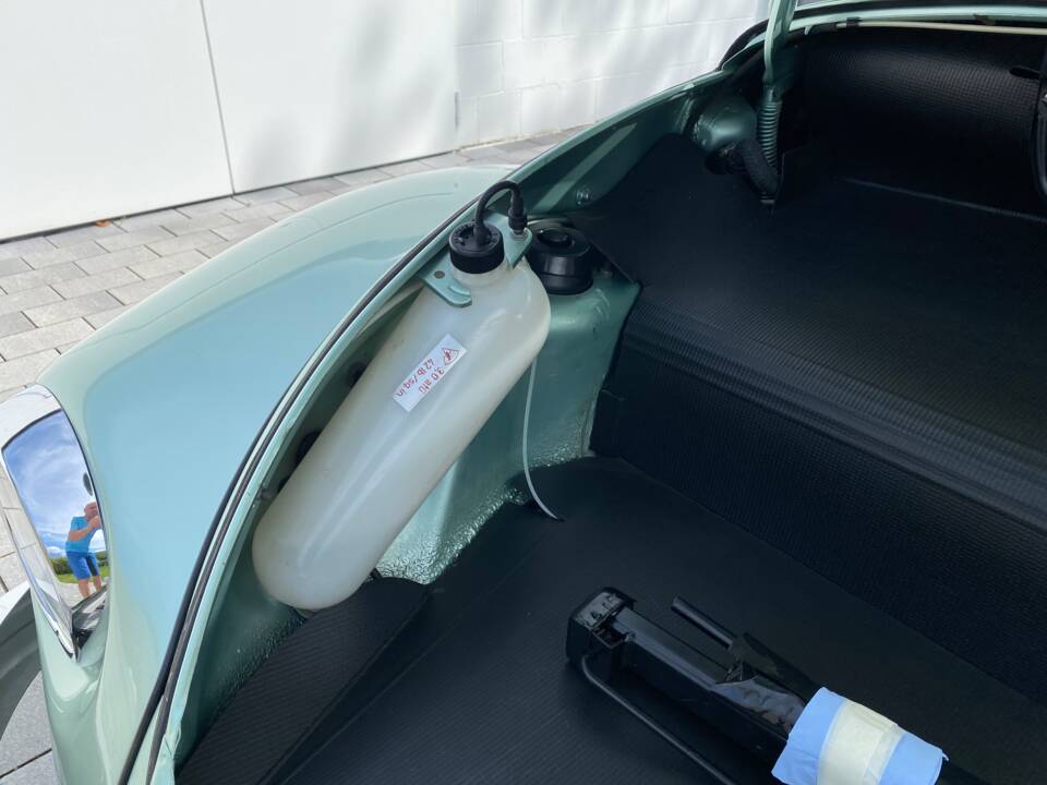 Image 36/96 of Volkswagen Beetle 1303 (1980)