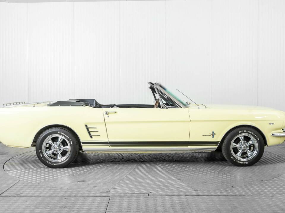 Imagen 10/50 de Ford Mustang 390 GTA (1966)