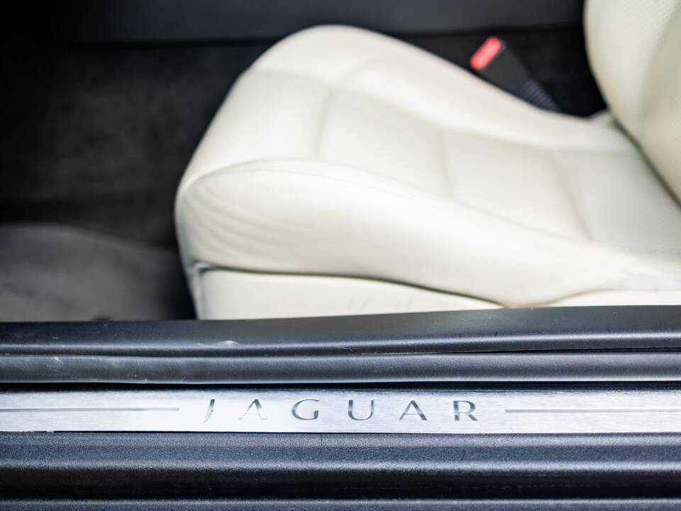 Bild 42/49 von Jaguar XK 4.2 (2006)