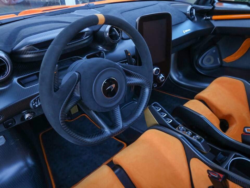 Immagine 25/50 di McLaren Senna LM (2020)