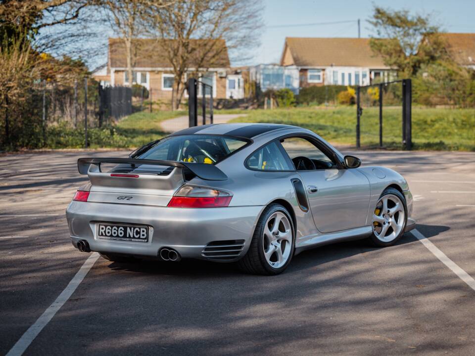 Bild 16/50 von Porsche 911 GT2 (2002)