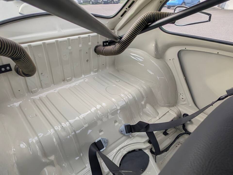 Bild 9/13 von Volkswagen Käfer 1200 (1973)