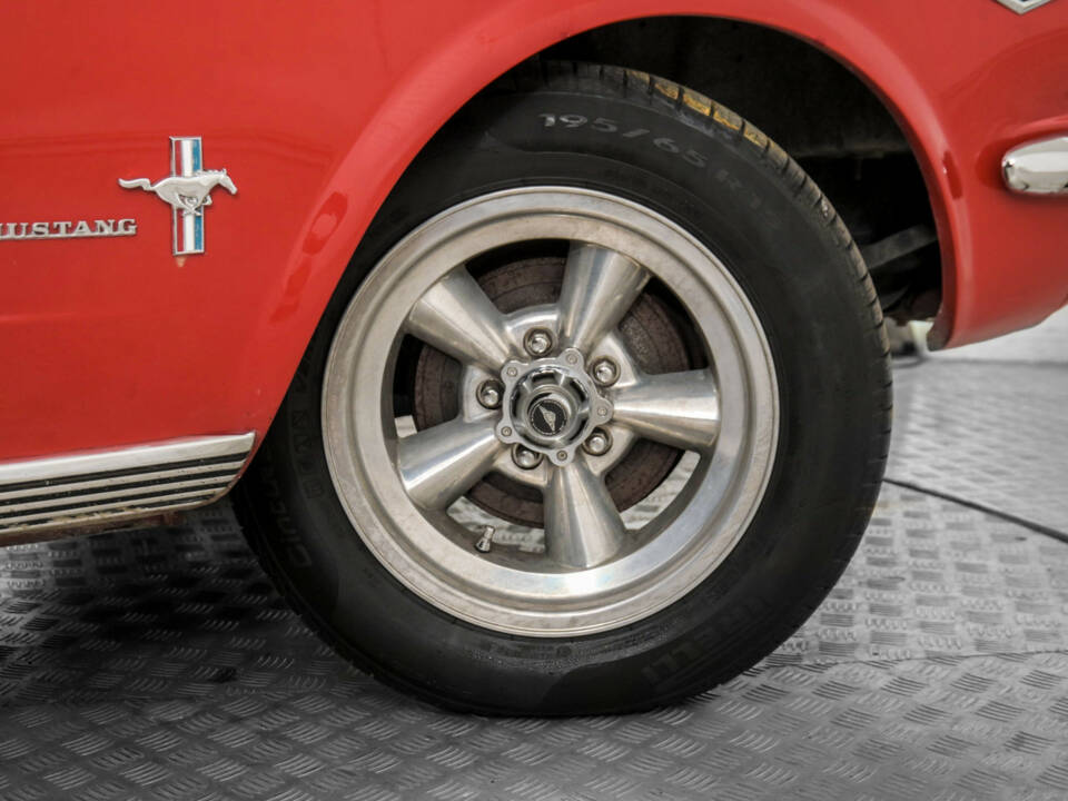 Image 45/50 of Ford Mustang 289 (1966)