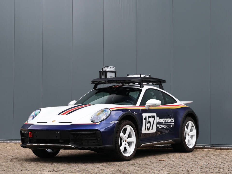 Image 20/74 of Porsche 911 Dakar (2023)