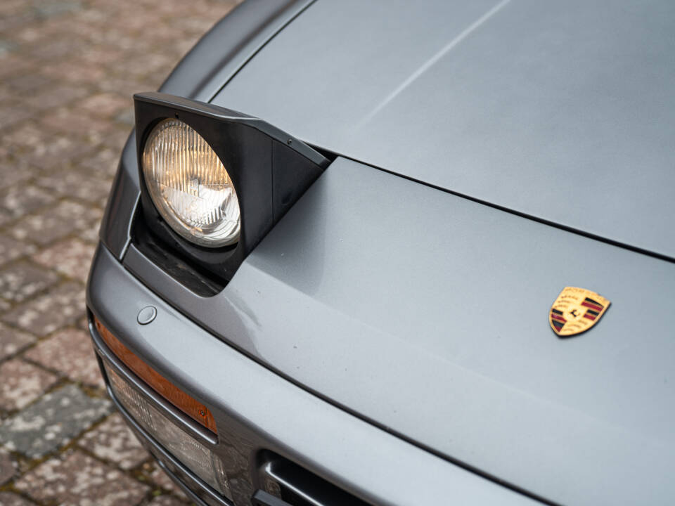 Image 6/42 de Porsche 944 S2 (1991)