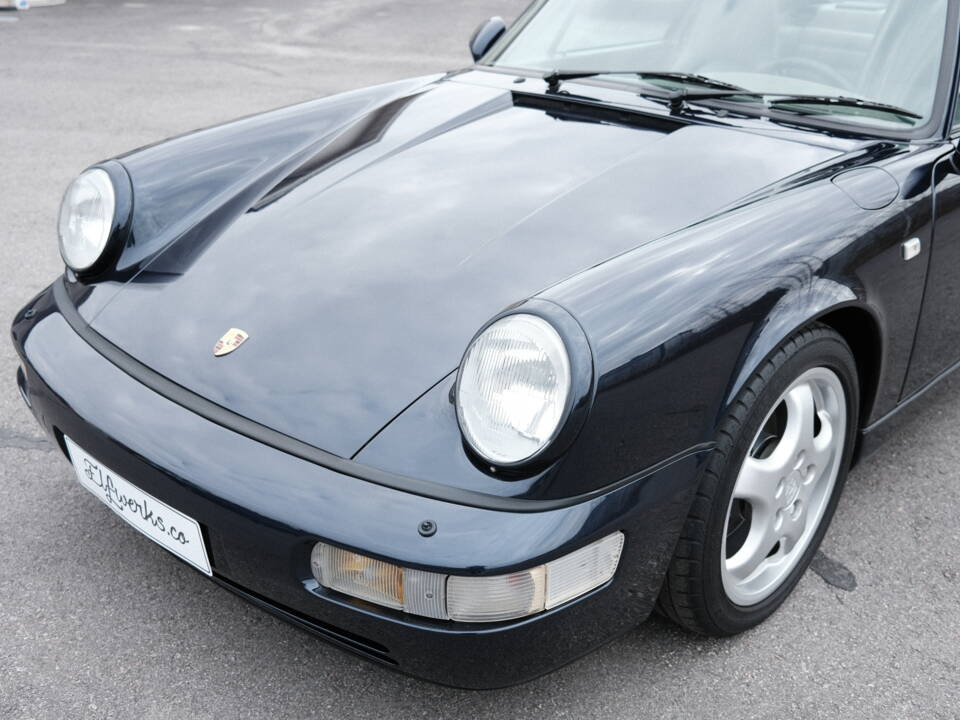 Image 3/97 of Porsche 911 Carrera 4 (1991)