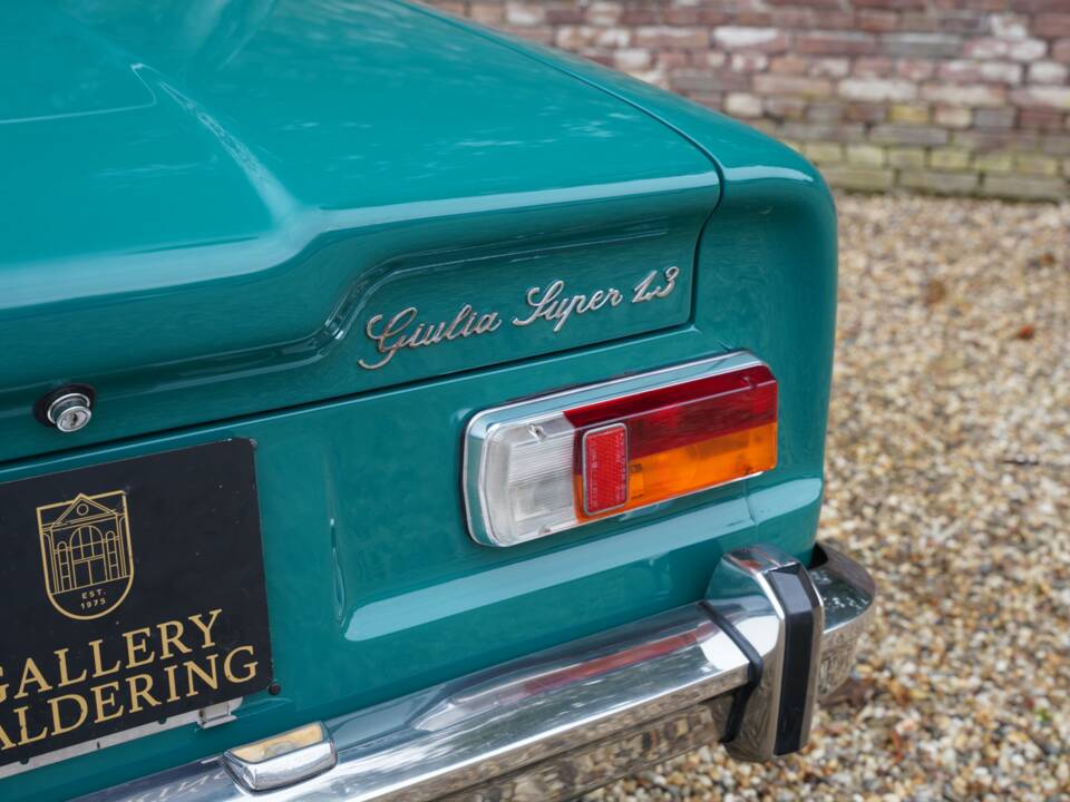 Bild 39/50 von Alfa Romeo Giulia 1300 TI (1972)