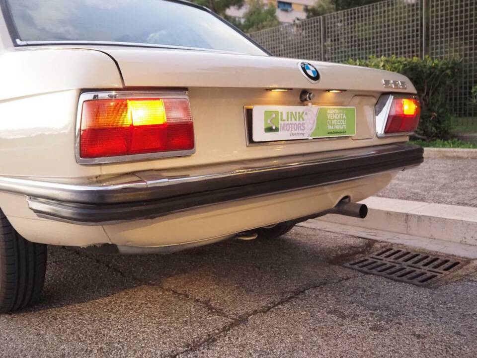 Image 38/50 of BMW 525 (1975)