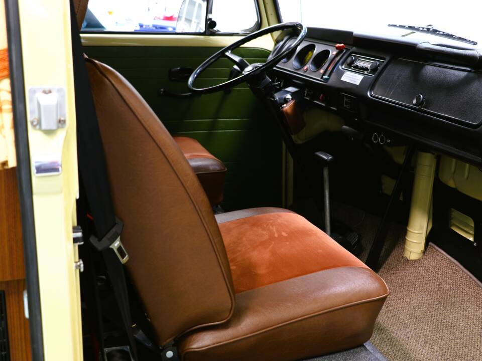 Afbeelding 16/36 van Volkswagen T2b Westfalia (1974)