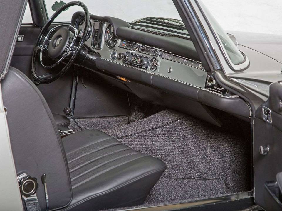 Bild 7/20 von Mercedes-Benz 280 SL (1968)