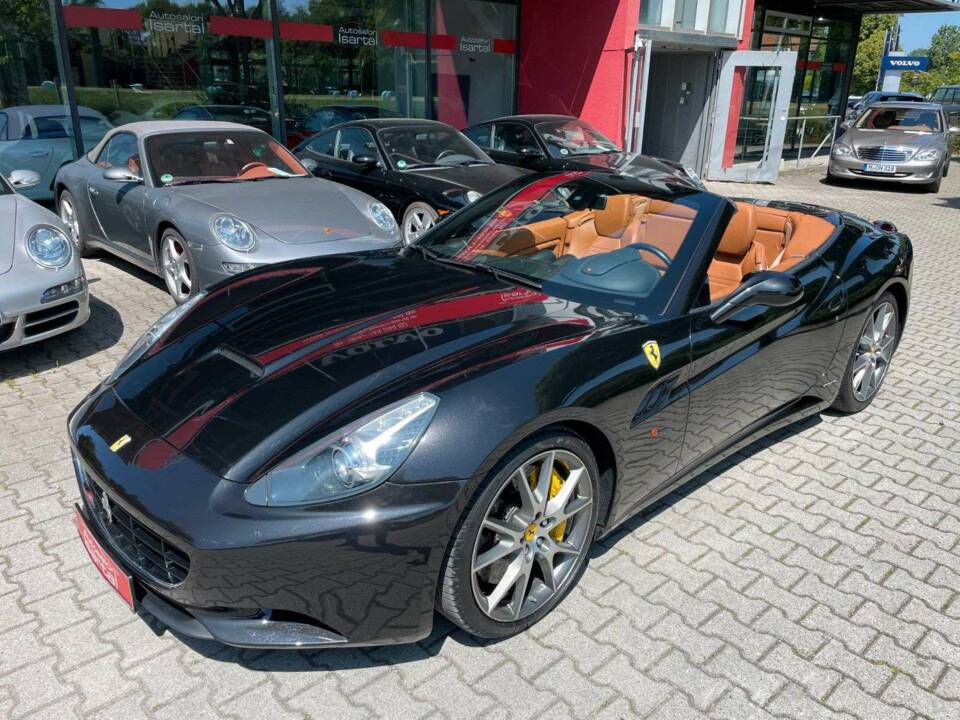 Imagen 2/17 de Ferrari California (2012)
