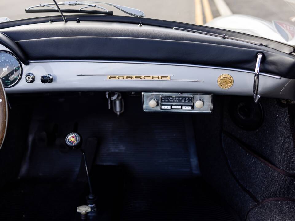 Image 46/50 of Porsche 356 A 1600 S Speedster (1957)