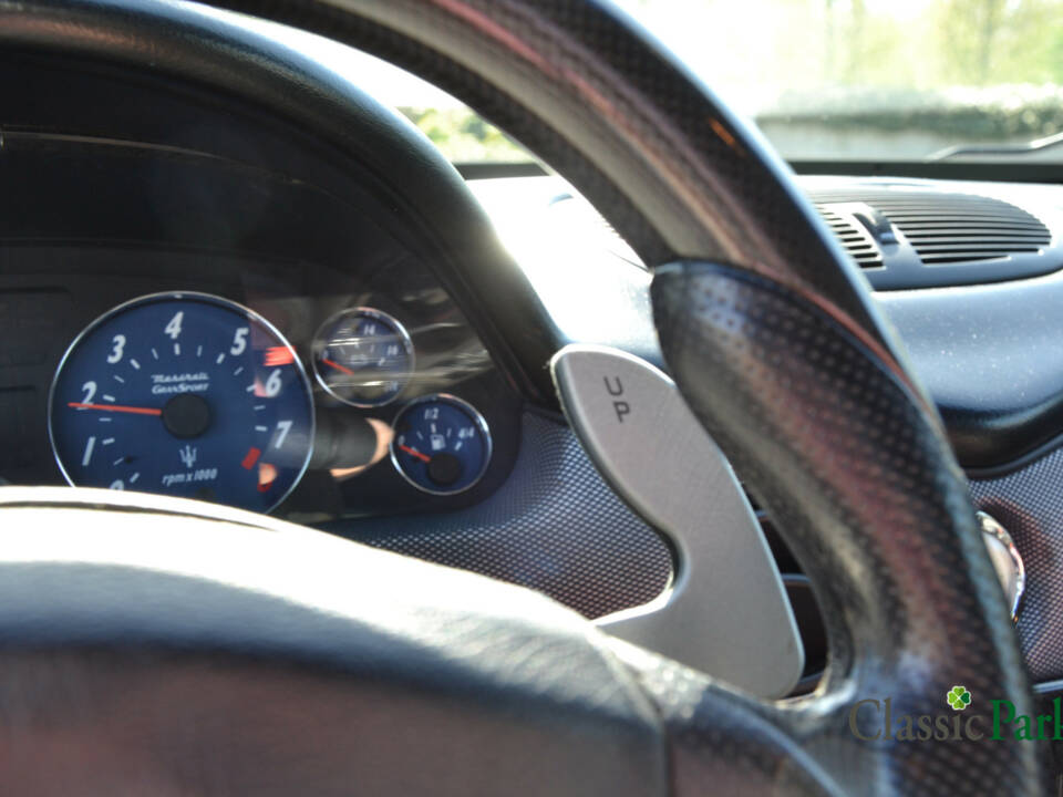Bild 29/50 von Maserati GranSport 4.2 (2006)