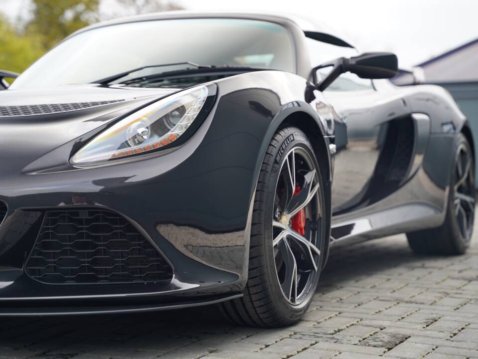 Image 40/50 of Lotus Exige S (2014)