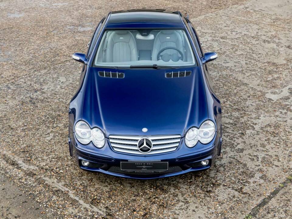 Image 2/42 of Mercedes-Benz SL 65 AMG (2006)