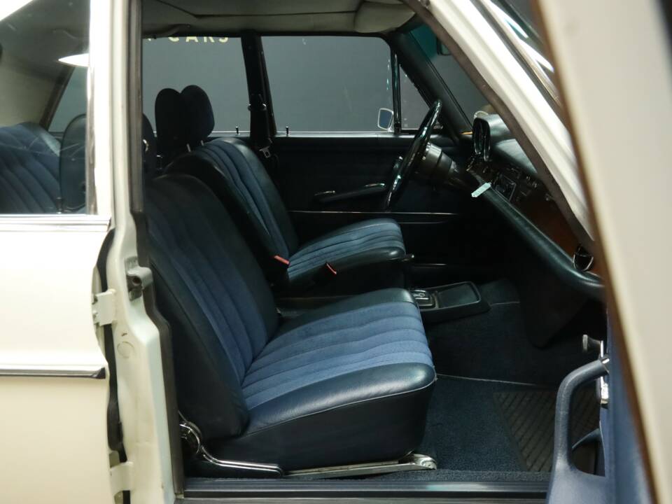 Bild 21/50 von Mercedes-Benz 280 SE (1970)
