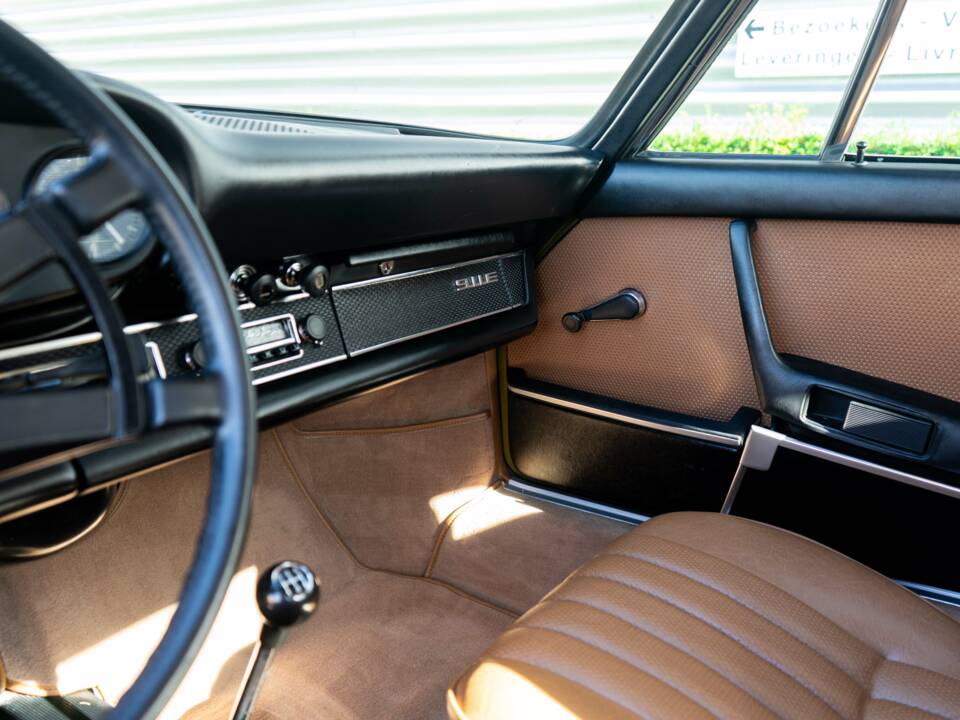Bild 22/41 von Porsche 911 2.0 E (1969)