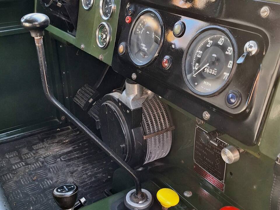 Bild 13/33 von Land Rover 88 (1965)