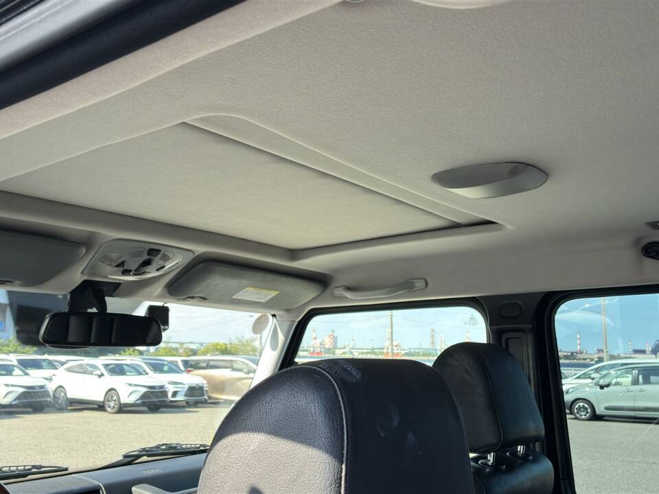 Bild 54/63 von Mercedes-Benz G 500 (lang) (2009)