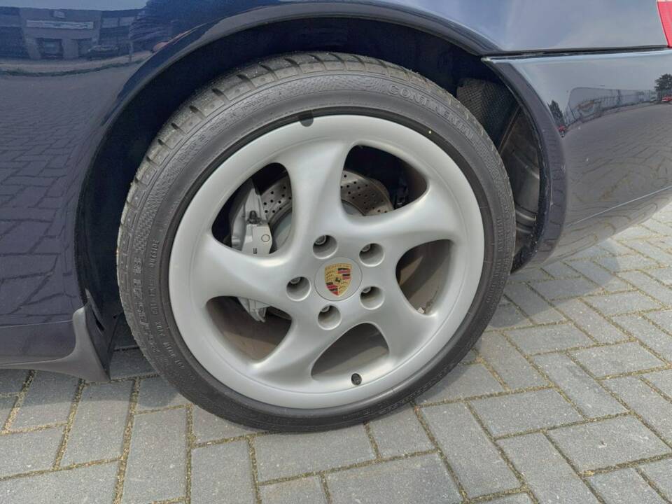 Bild 11/14 von Porsche 911 Carrera 4 (2001)