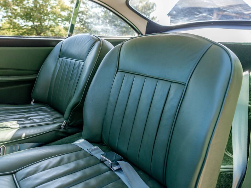 Image 39/62 of Aston Martin DB 4 GT (1960)