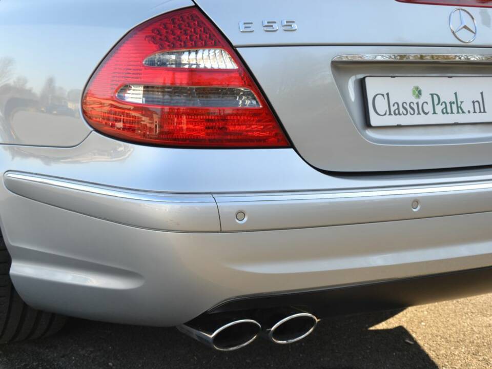 Imagen 47/100 de Mercedes-Benz E 55 AMG (2003)