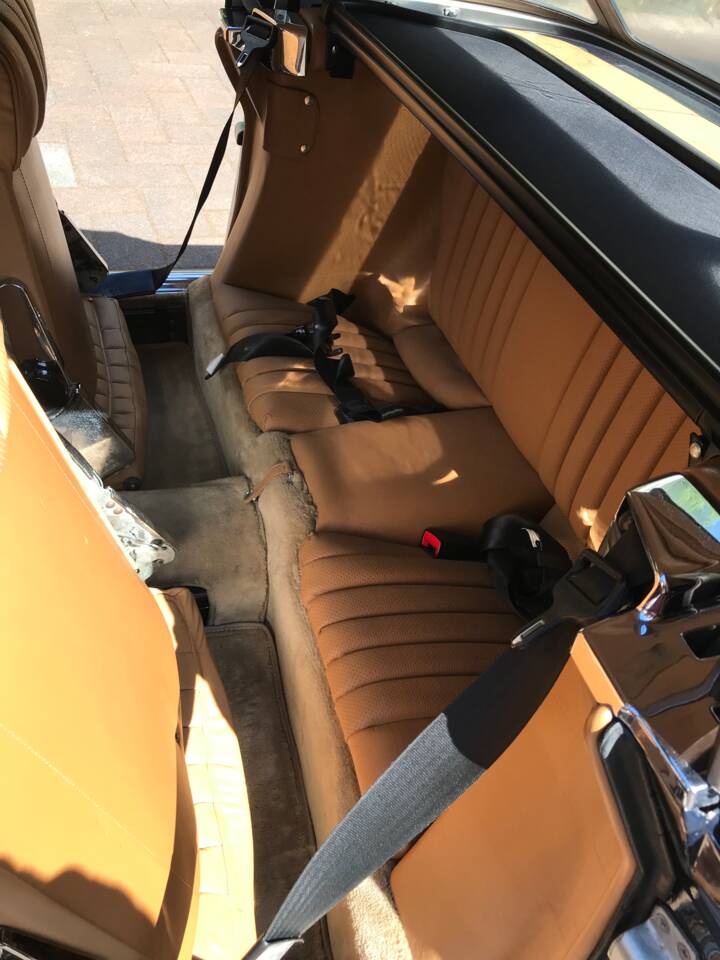 Image 28/53 de Mercedes-Benz 380 SL (1988)