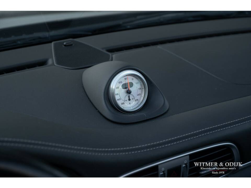 Image 27/37 of Porsche 911 Carrera 4S (2009)