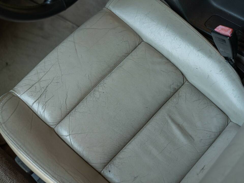 Bild 36/50 von BMW 850i (1990)